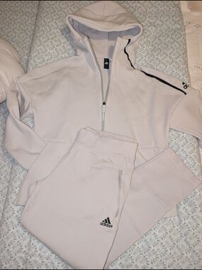 adidas Beige Hooded Half-Zip Tracksuit with Black Accent